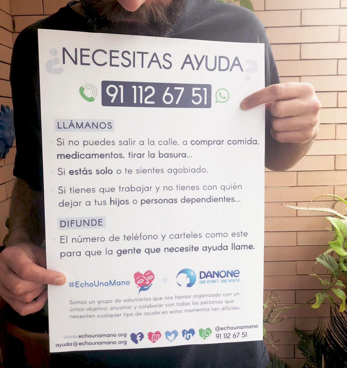 #EchoUnaMano NGO promotional poster by Javier lorenzo Fdez (@jalofernandez)